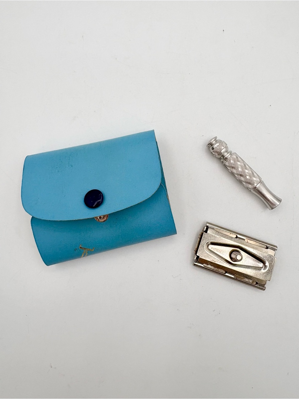 Vintage Gillette Travel Safety Razor in Original Leather Case Blue Made in USA